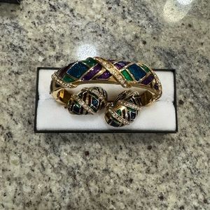 Fifth Avenue Bracelet and Earrings.